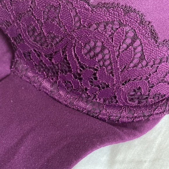 Victoria's Secret Purple Lined Perfect Coverage Lace Bra 34C Like New Fall Color - Picture 8 of 17